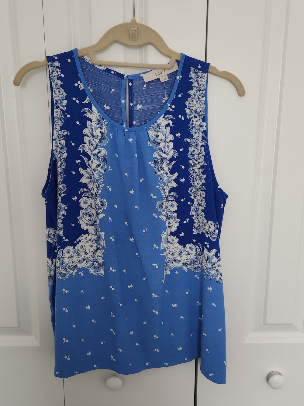 LOFT Blue Floral Sleeveless Blouse